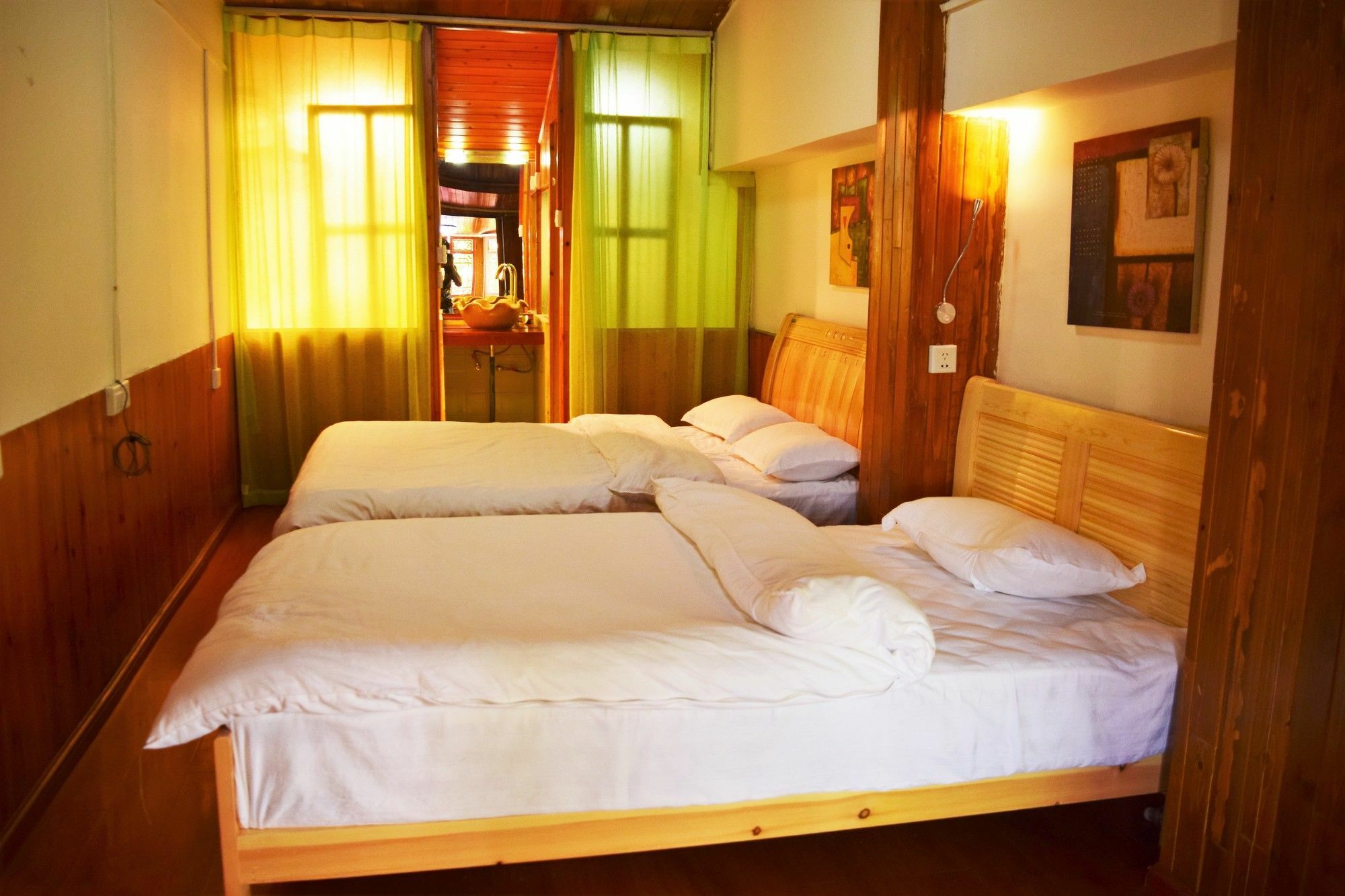 Runtong International Youth Hostel Lijiang  Exterior foto